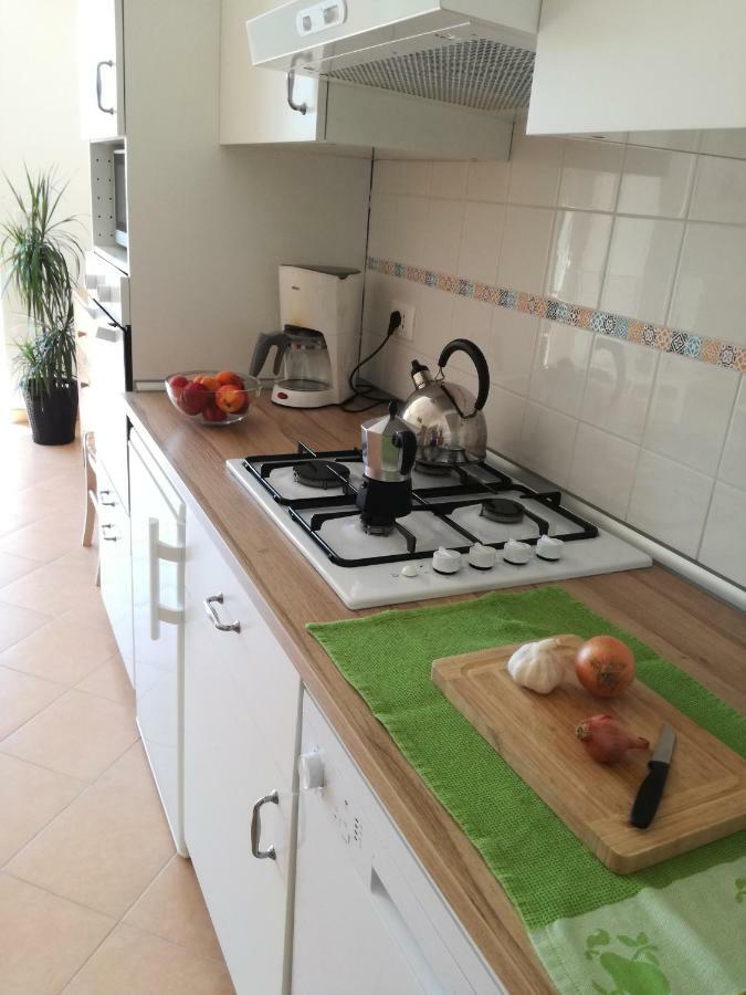 オヴァーダCasa Carolineアパートメント エクステリア 写真