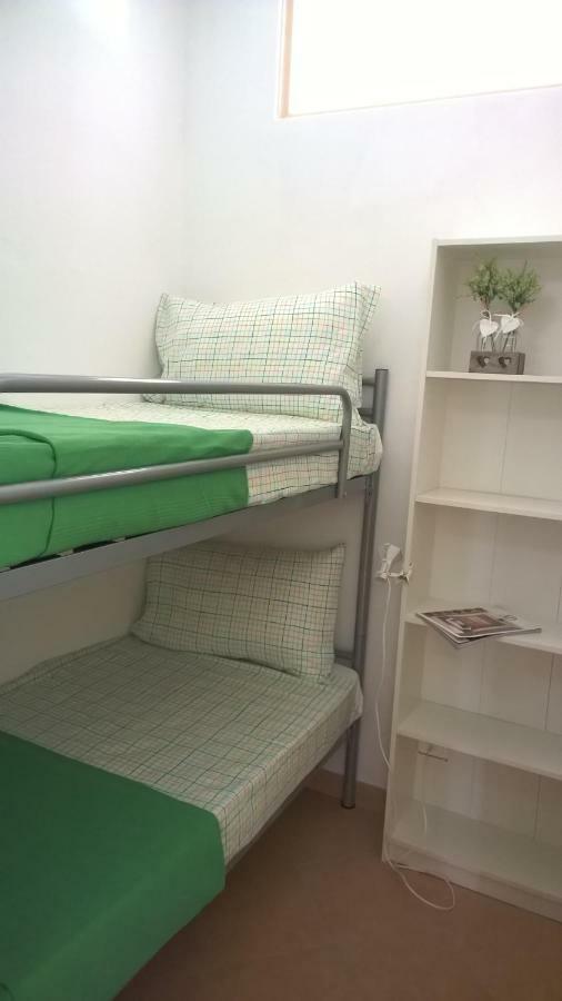 オヴァーダCasa Carolineアパートメント エクステリア 写真